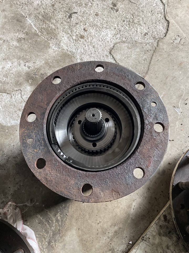 Zwolnica ZF APL-745 - Axle and parts for Wheel excavator: picture 1 Zwolnica ZF APL-745 - Axle and parts for Wheel excavator: picture 1