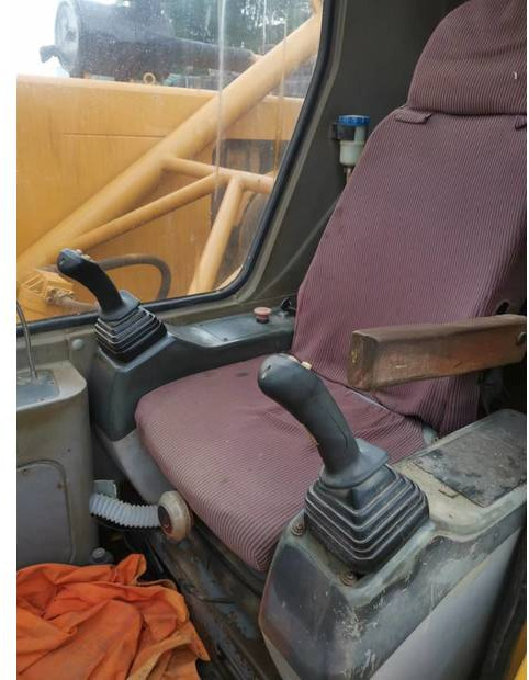 Crawler crane 2005 XCMG QUY50: picture 9