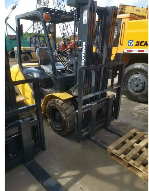 2021 Komatsu FD30-17 - Forklift: picture 4 2021 Komatsu FD30-17 - Forklift: picture 4