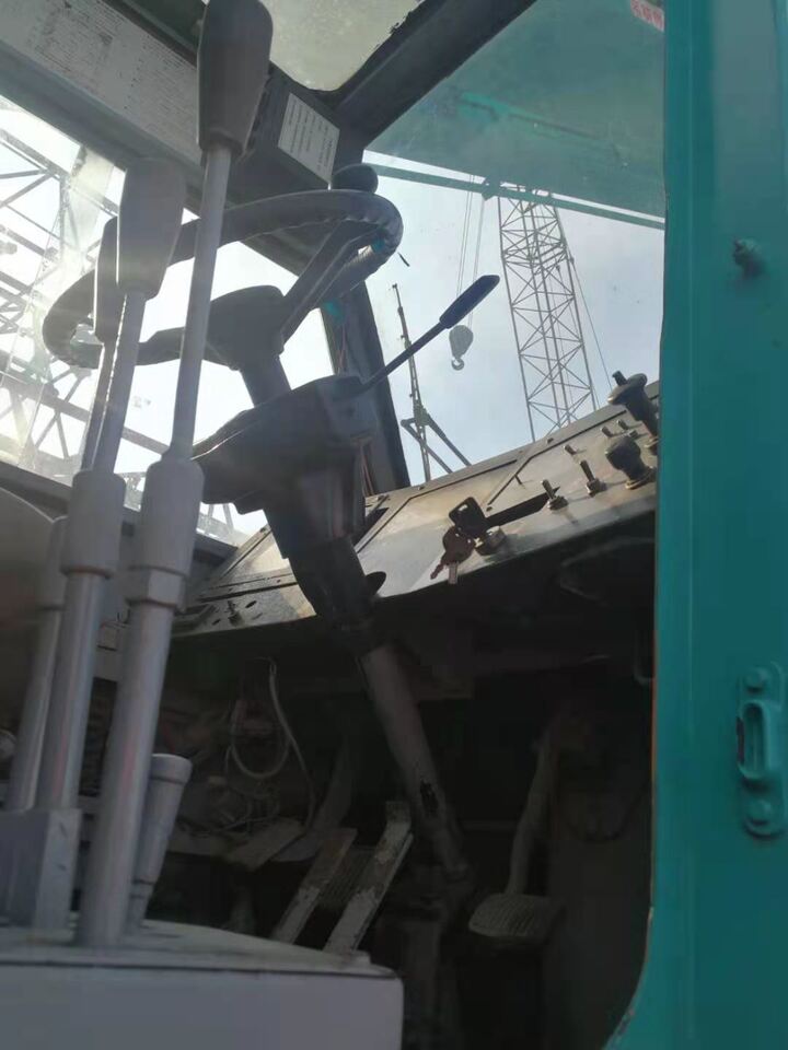 KATO KR500H - Rough terrain crane: picture 5 KATO KR500H - Rough terrain crane: picture 5