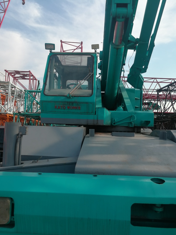 KATO KR500H - Rough terrain crane: picture 4 KATO KR500H - Rough terrain crane: picture 4