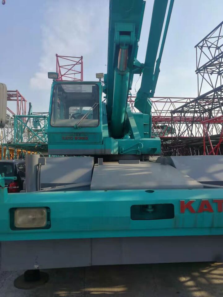 KATO KR500H - Rough terrain crane: picture 2 KATO KR500H - Rough terrain crane: picture 2