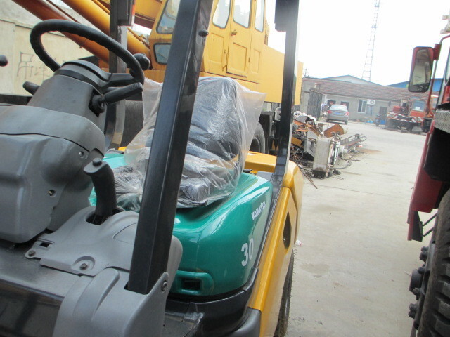 Komatsu FD30-16 - Forklift: picture 5 Komatsu FD30-16 - Forklift: picture 5