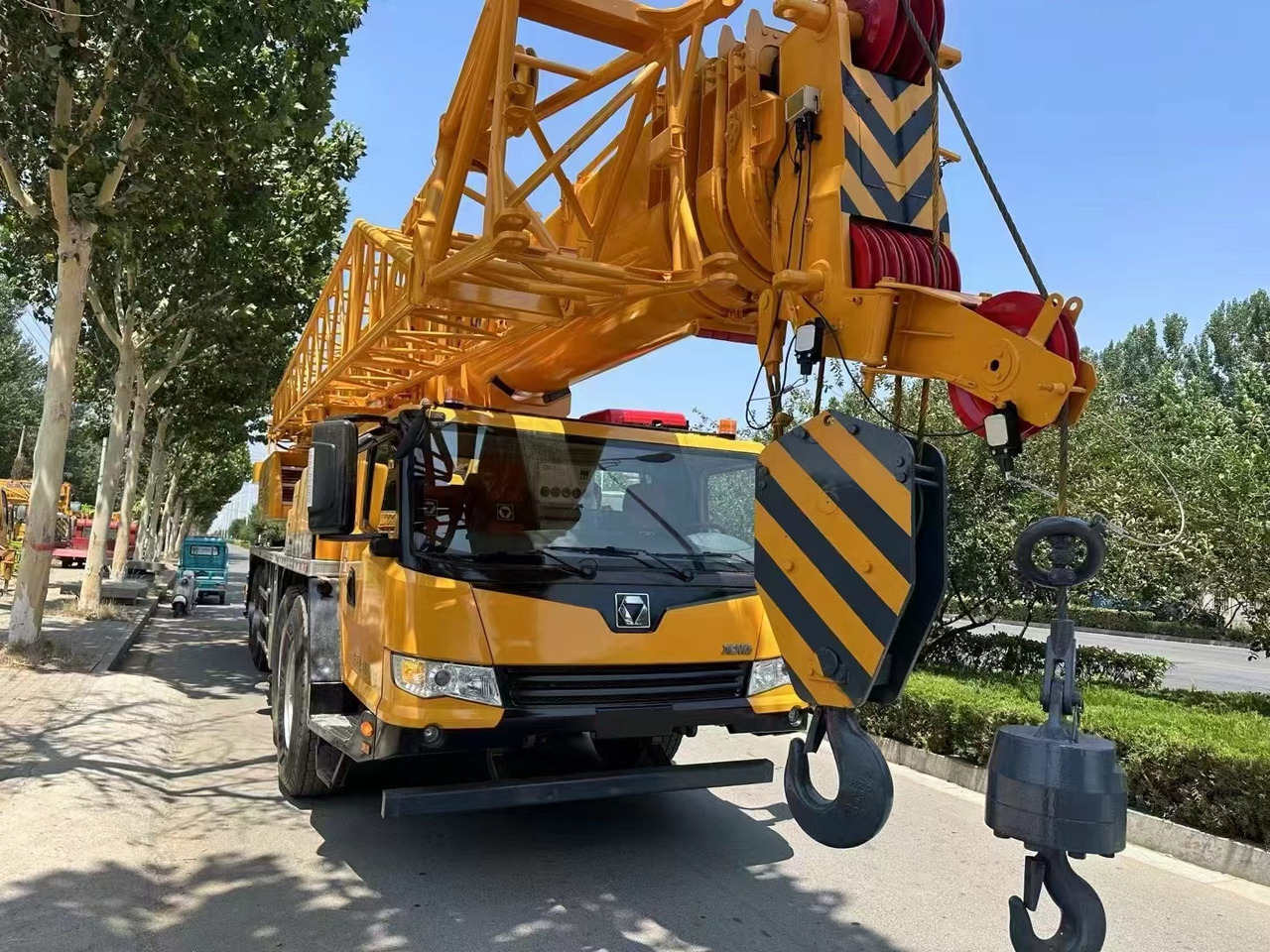XCMG QY75K - All terrain crane: picture 1 XCMG QY75K - All terrain crane: picture 1