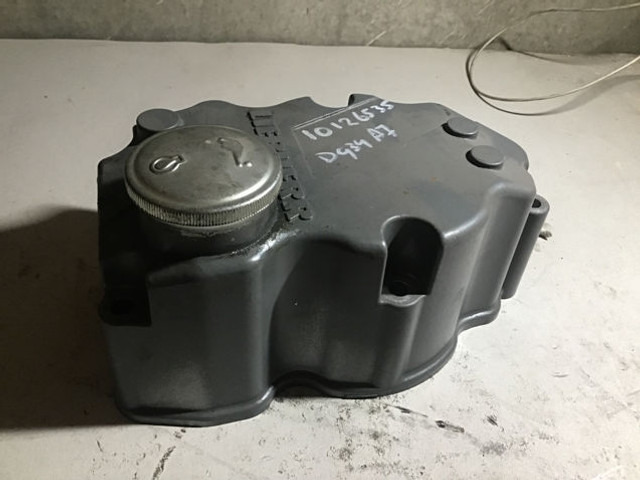 Bosch Cylinderhead Cover - Fuel pump: picture 1 Bosch Cylinderhead Cover - Fuel pump: picture 1