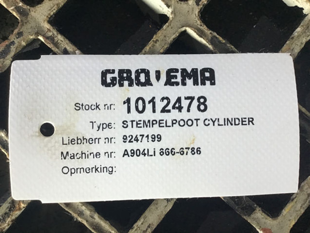 Liebherr A902 INDUSTRIAL / A902 Li / A904 INDUSTRIAL / A904C Li / A912 Li / A914 Li / A914B Li - Hydraulic cylinder: picture 3 Liebherr A902 INDUSTRIAL / A902 Li / A904 INDUSTRIAL / A904C Li / A912 Li / A914 Li / A914B Li - Hydraulic cylinder: picture 3