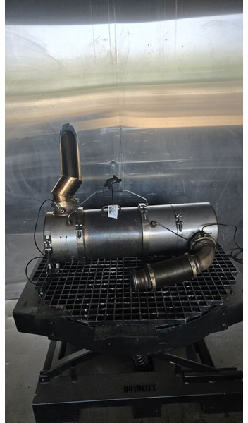 Liebherr A924 - Exhaust pipe: picture 1 Liebherr A924 - Exhaust pipe: picture 1