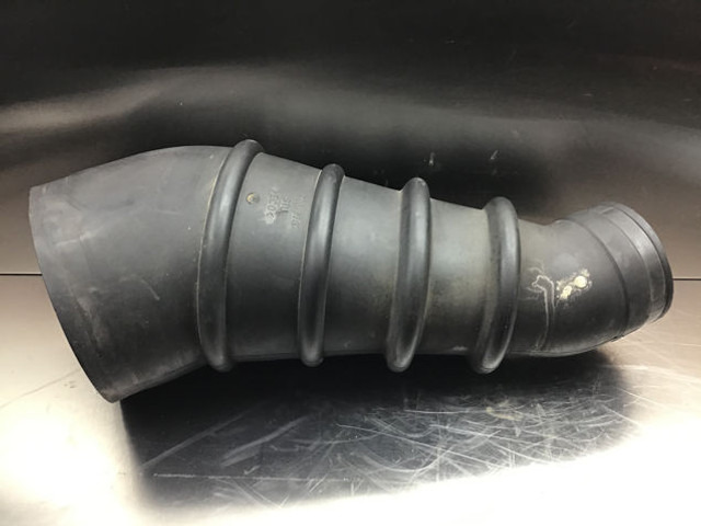 Liebherr Air Filter Hose - Air intake pipe: picture 2 Liebherr Air Filter Hose - Air intake pipe: picture 2