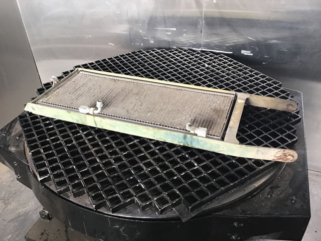 Liebherr Airco Condenser - A/C part: picture 1 Liebherr Airco Condenser - A/C part: picture 1