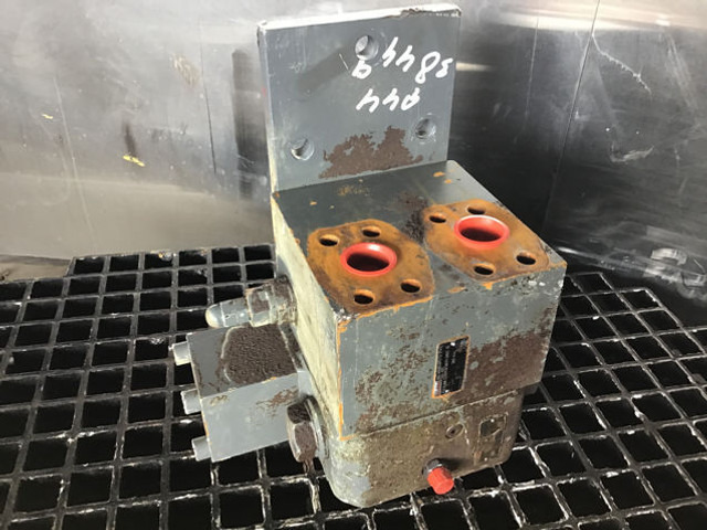 Liebherr Brake Valve - Valve: picture 1 Liebherr Brake Valve - Valve: picture 1