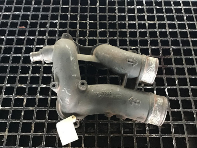 Liebherr Coolant pipe bend - A/C part: picture 1 Liebherr Coolant pipe bend - A/C part: picture 1