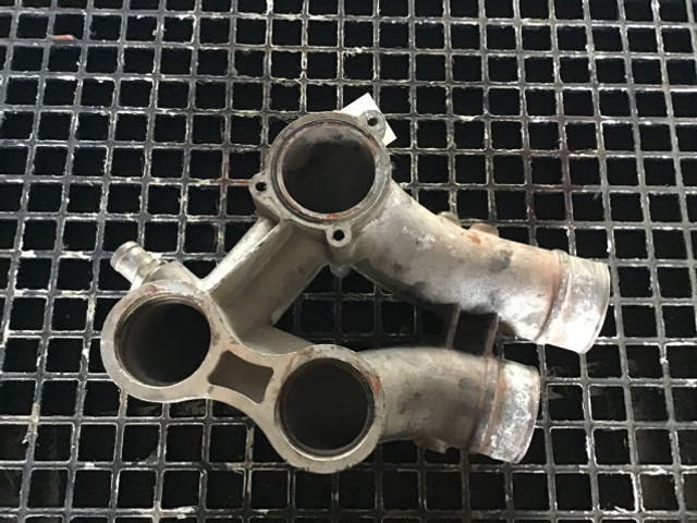 Liebherr Coolant pipe bend - A/C part: picture 3 Liebherr Coolant pipe bend - A/C part: picture 3