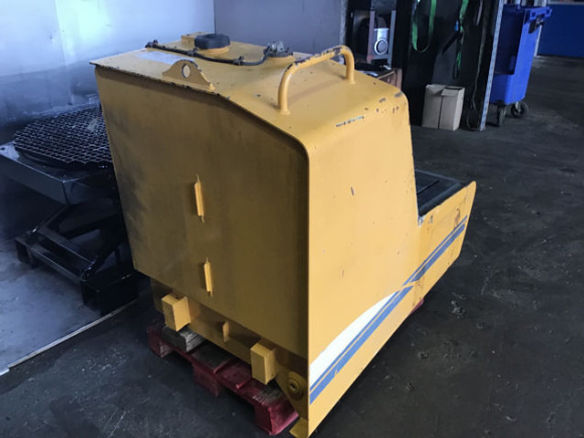 Liebherr Dieseltank - Fuel tank: picture 1 Liebherr Dieseltank - Fuel tank: picture 1
