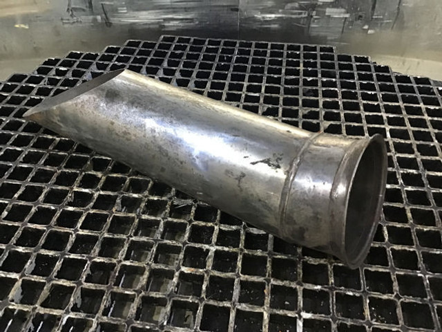 Liebherr Exhaust - Exhaust pipe: picture 3 Liebherr Exhaust - Exhaust pipe: picture 3