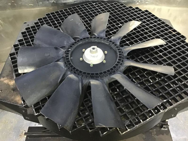 Liebherr Fan Blade - Fan: picture 4 Liebherr Fan Blade - Fan: picture 4