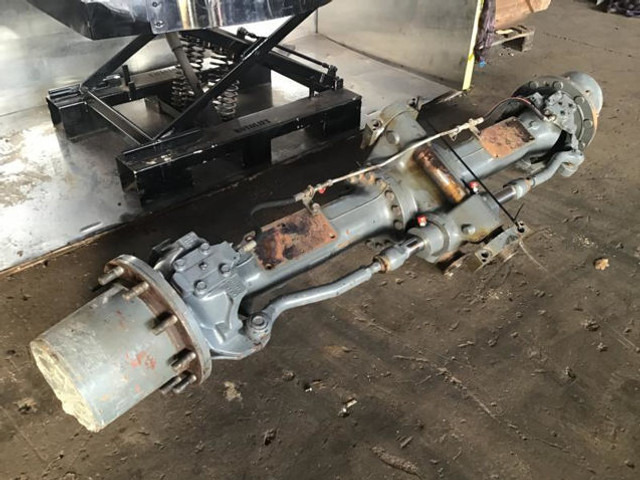 Liebherr Front Axle - Axle and parts: picture 2 Liebherr Front Axle - Axle and parts: picture 2