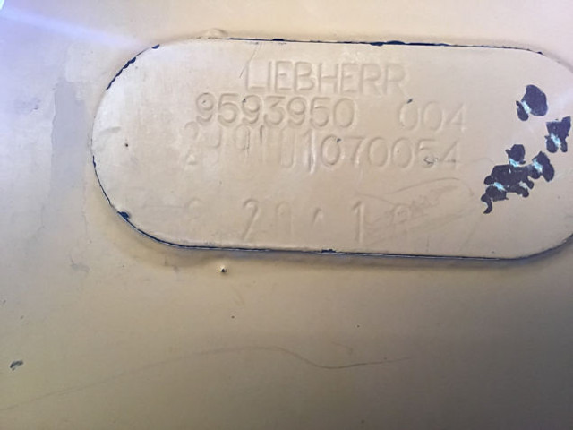 Liebherr Fuel Tank - Fuel tank: picture 1 Liebherr Fuel Tank - Fuel tank: picture 1