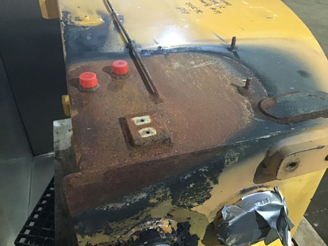 Liebherr Fuel Tank - Fuel tank: picture 5 Liebherr Fuel Tank - Fuel tank: picture 5