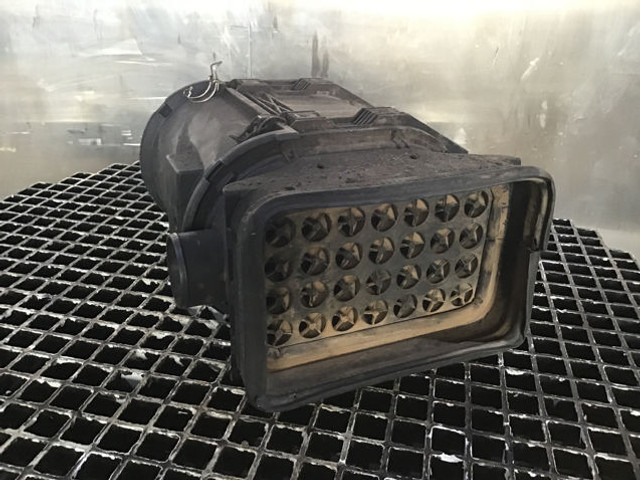 Liebherr - Air filter: picture 1 Liebherr - Air filter: picture 1