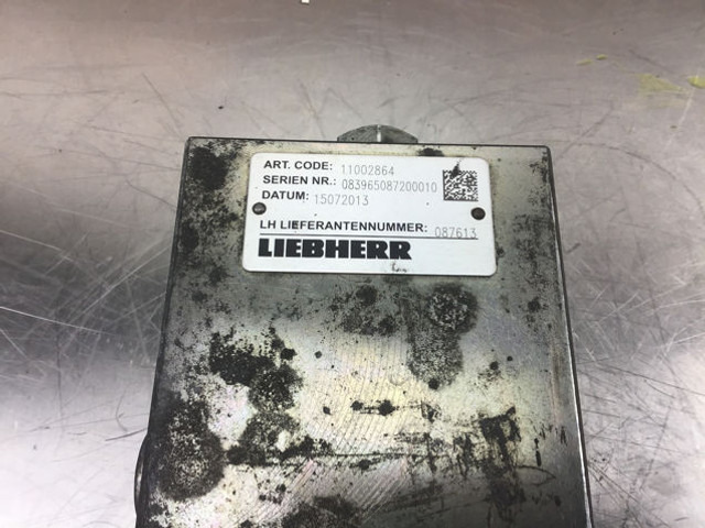 Liebherr - Hydraulics: picture 4 Liebherr - Hydraulics: picture 4