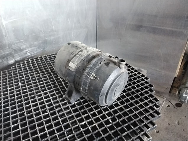 Liebherr - Air filter: picture 1 Liebherr - Air filter: picture 1
