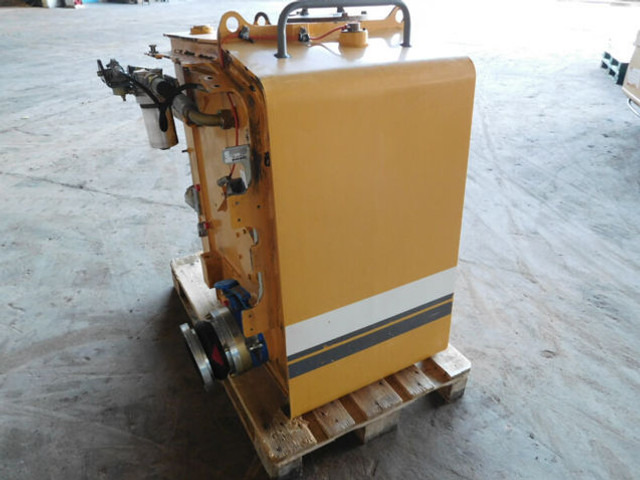 Liebherr  - Hydraulic tank: picture 1 Liebherr  - Hydraulic tank: picture 1