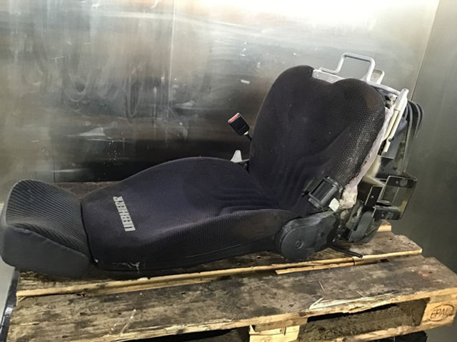 Liebherr Operators Seat - Seat: picture 1 Liebherr Operators Seat - Seat: picture 1