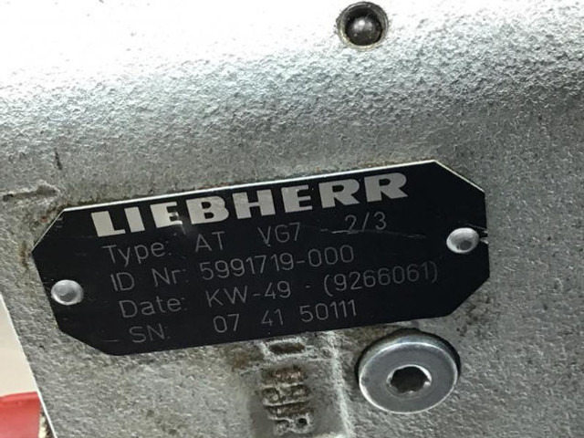 Liebherr Pilot Control Unit - Pedal: picture 5 Liebherr Pilot Control Unit - Pedal: picture 5