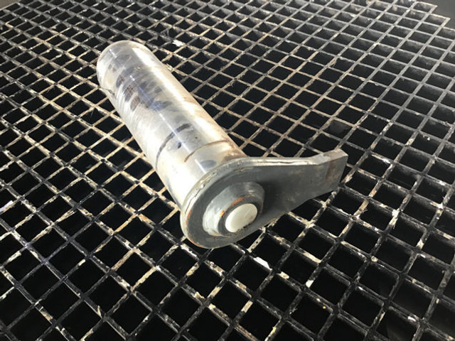 Engine and parts Liebherr Pin 100x380x330: picture 6