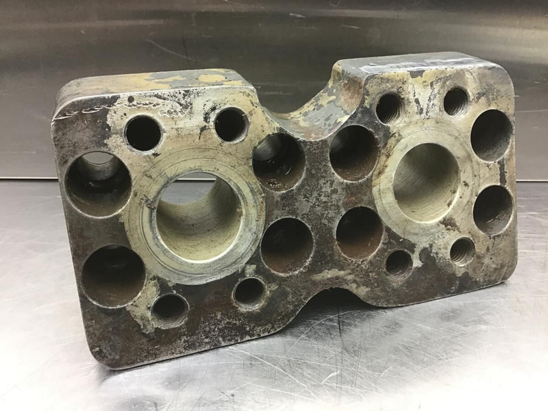 Liebherr R944C Li / R944 / R954B - Hydraulics: picture 2 Liebherr R944C Li / R944 / R954B - Hydraulics: picture 2