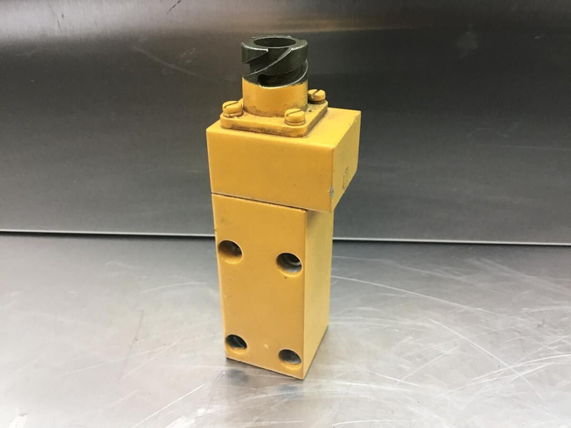 Liebherr R952 Li / R974B / A954 Li / R974 / R962 HD / R962 LC / R954 / R964 - Gearbox: picture 3 Liebherr R952 Li / R974B / A954 Li / R974 / R962 HD / R962 LC / R954 / R964 - Gearbox: picture 3