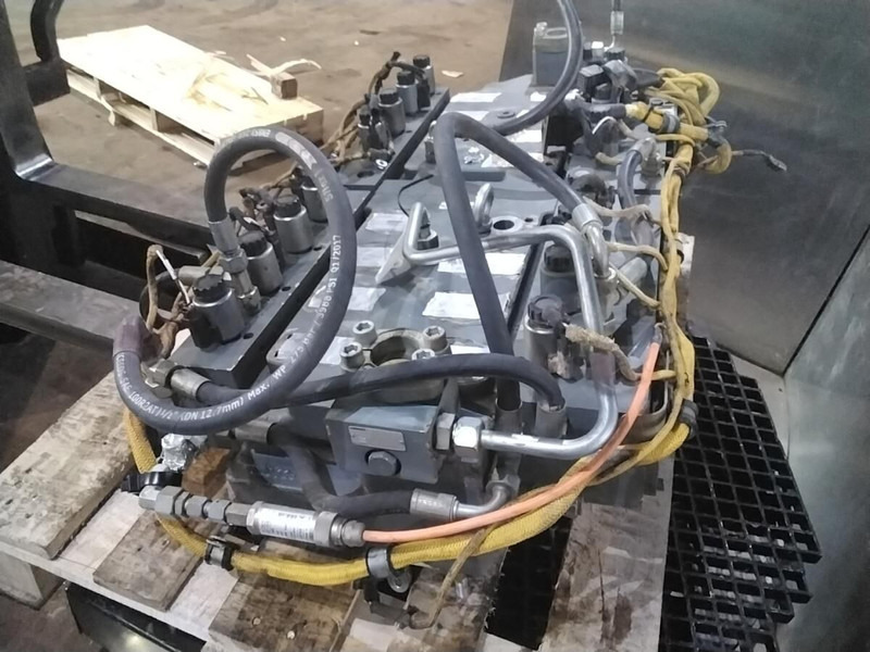 Liebherr R974 HD / R974 Li / R974B / R974B HD Litronic / R974C - Hydraulics: picture 3 Liebherr R974 HD / R974 Li / R974B / R974B HD Litronic / R974C - Hydraulics: picture 3