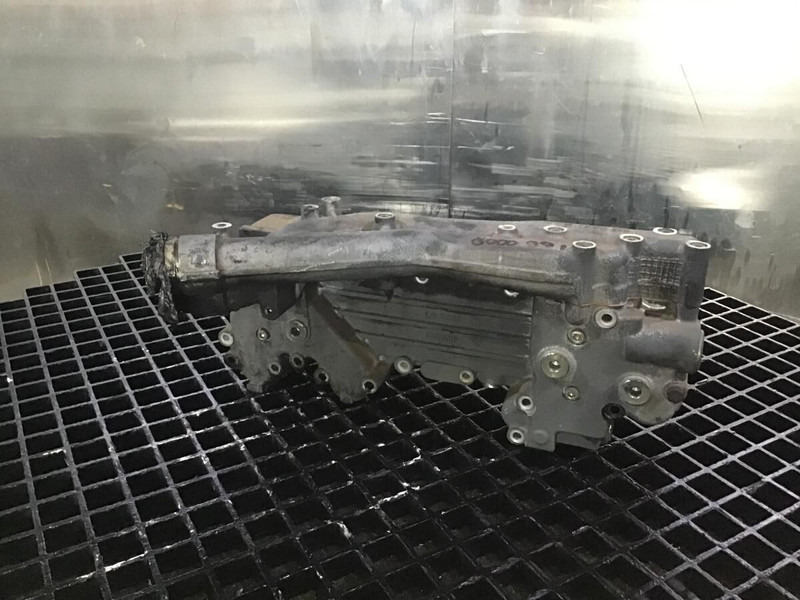 Liebherr R974B / R974 / R974 Li / R974 HD - Oil cooler: picture 2 Liebherr R974B / R974 / R974 Li / R974 HD - Oil cooler: picture 2