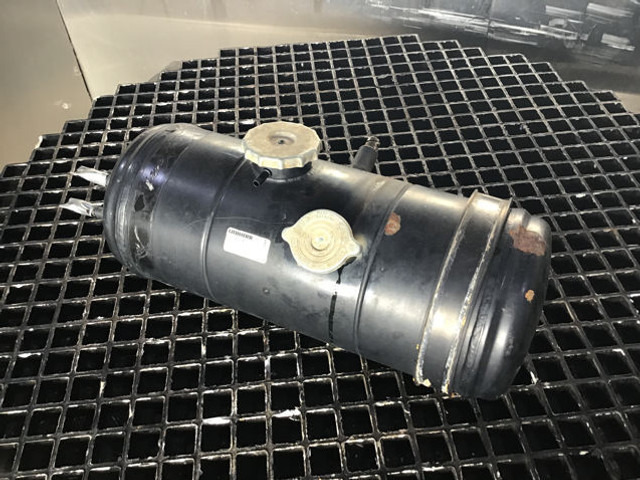 Expansion tank Liebherr Tank: picture 6