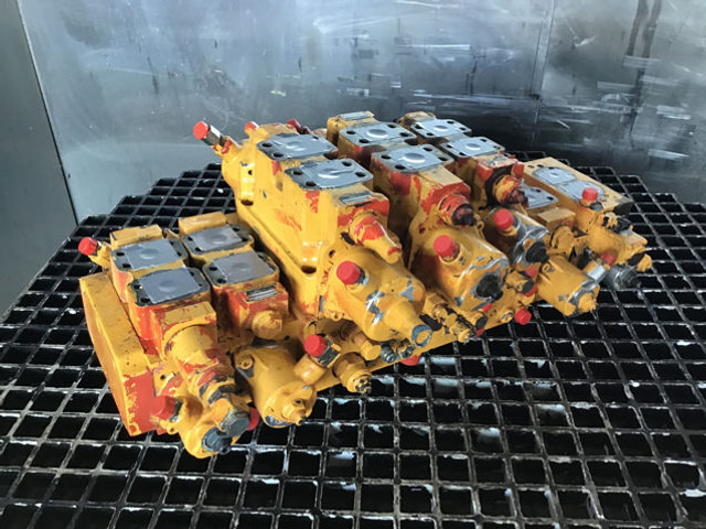 Liebherr Valveblock - Camshaft: picture 2 Liebherr Valveblock - Camshaft: picture 2