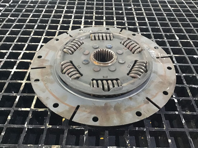 Liebherr Vibration Damper - Clutch and parts: picture 3 Liebherr Vibration Damper - Clutch and parts: picture 3
