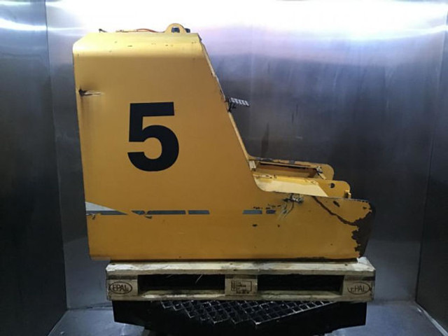 Spare parts Liebherr Fuel Tank: picture 8