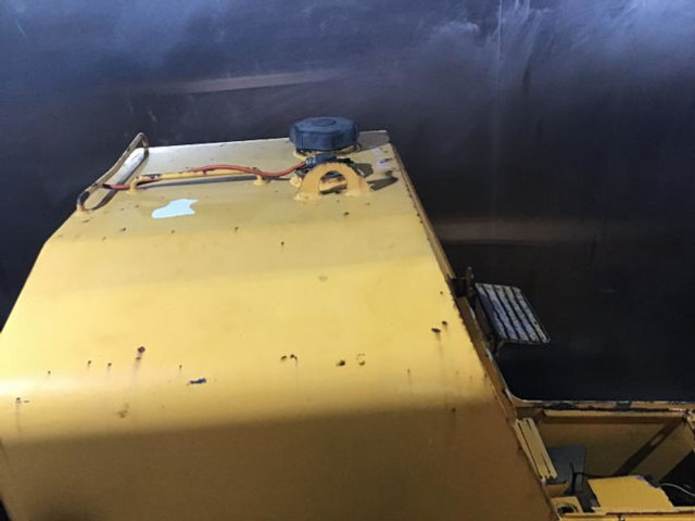 Spare parts Liebherr Fuel Tank: picture 12