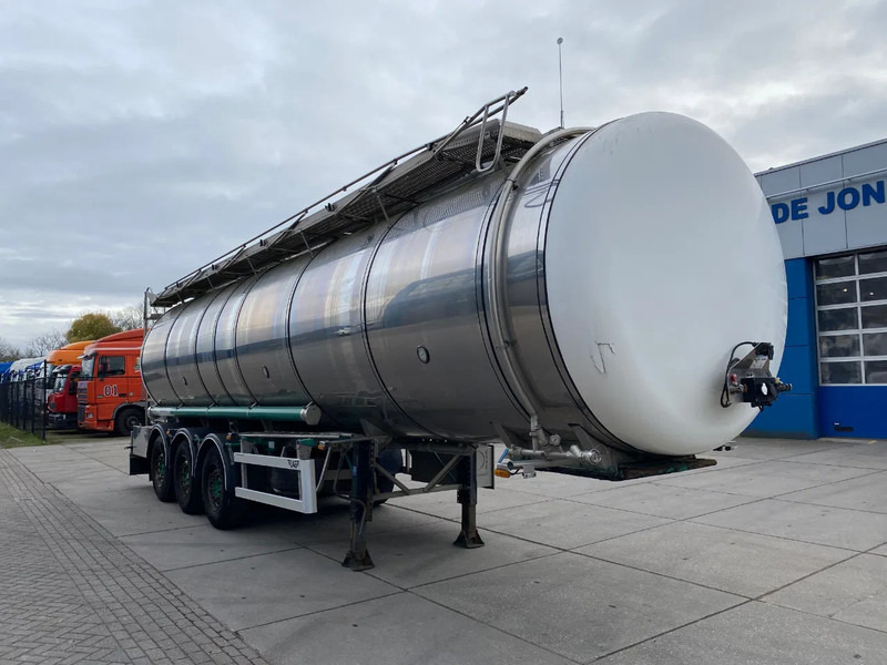 LAG O-3-39 T Food Tank / 35000 LT / 3 compartments / 1x Lift Axle - Tank semi-trailer: picture 5 LAG O-3-39 T Food Tank / 35000 LT / 3 compartments / 1x Lift Axle - Tank semi-trailer: picture 5