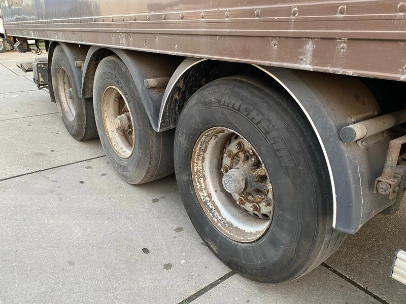 Closed box semi-trailer Van Hool Closed box / Laadklep / D-hollandia / Hard-Wood Floor / 1x Lift Axle: picture 8 Closed box semi-trailer Van Hool Closed box / Laadklep / D-hollandia / Hard-Wood Floor / 1x Lift Axle: picture 8