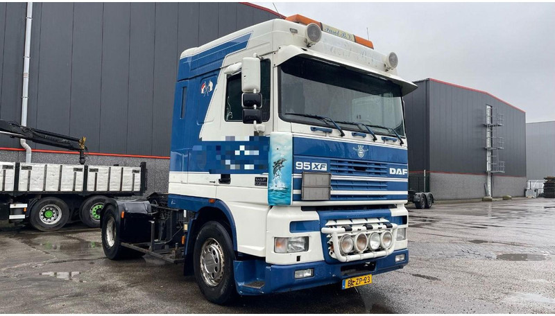 DAF XF 380 Manual HOLLAND TRUCK (from first owner) - Tractor unit: picture 2 DAF XF 380 Manual HOLLAND TRUCK (from first owner) - Tractor unit: picture 2
