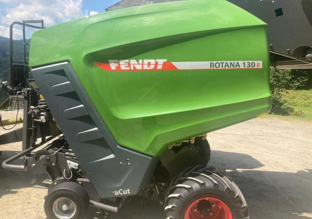 Fendt Rotana 130 F - Round baler: picture 1 Fendt Rotana 130 F - Round baler: picture 1