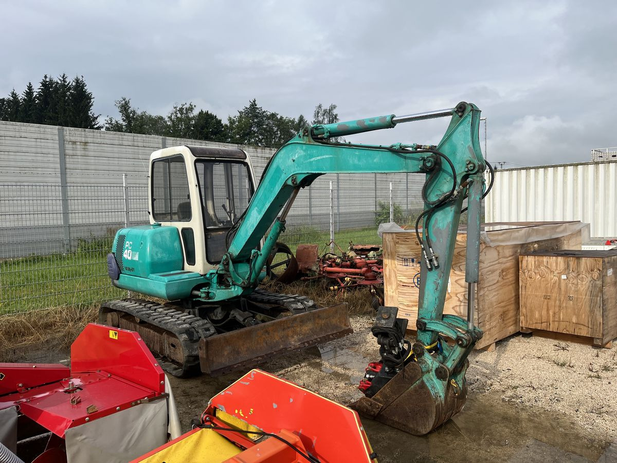 Komatsu Pc40 - Mini excavator: picture 1 Komatsu Pc40 - Mini excavator: picture 1