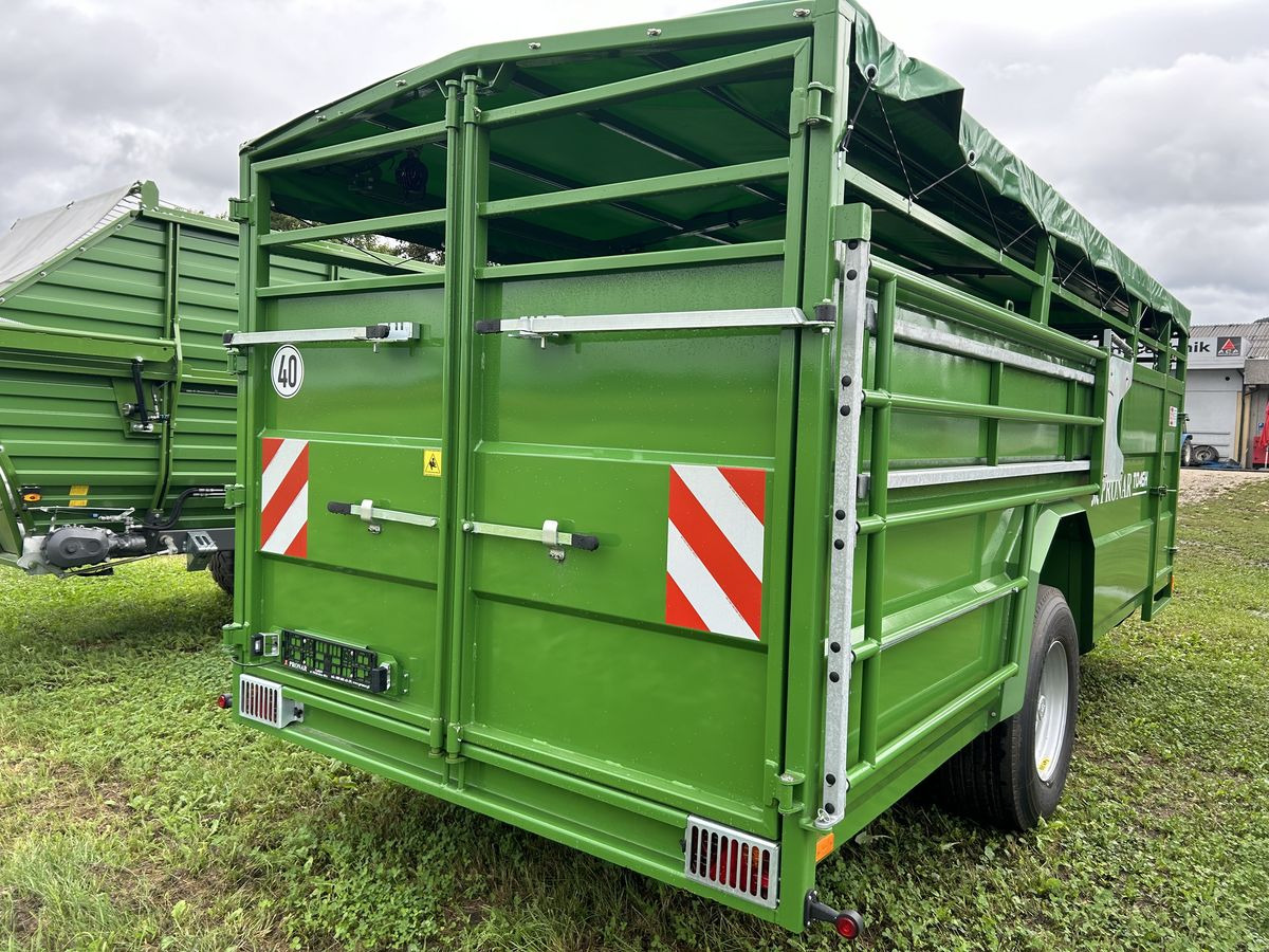 Pronar - Livestock trailer: picture 4 Pronar - Livestock trailer: picture 4