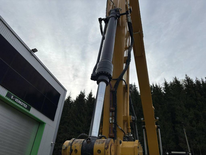 Excavator Cat 323 SLR: picture 9