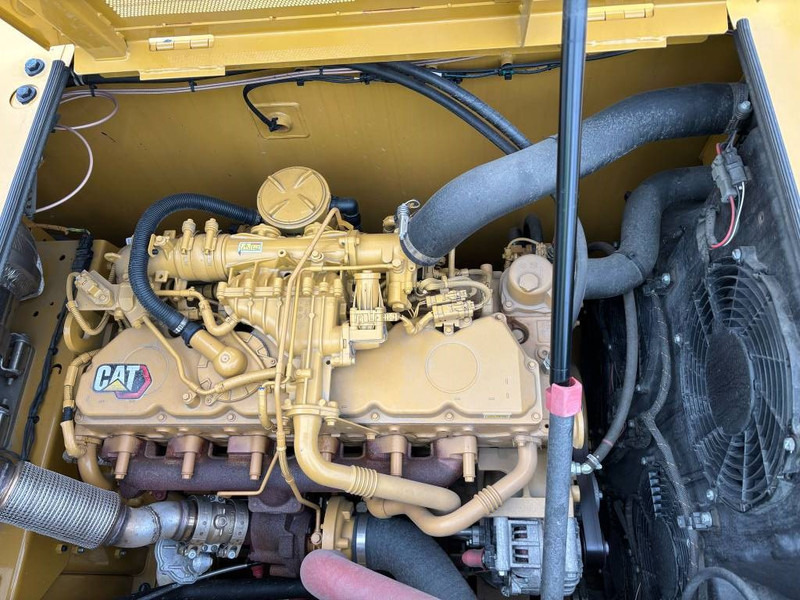 Excavator Cat 323 SLR: picture 20