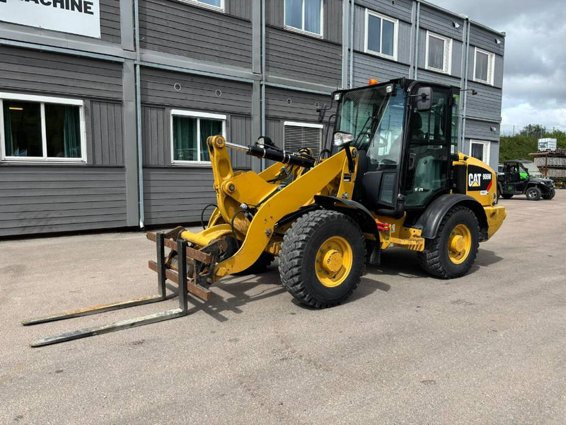 Cat 906M - Wheel loader: picture 1 Cat 906M - Wheel loader: picture 1