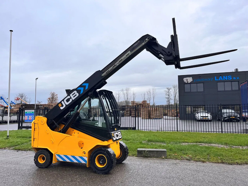Telescopic wheel loader JCB TLT30-19E: picture 7