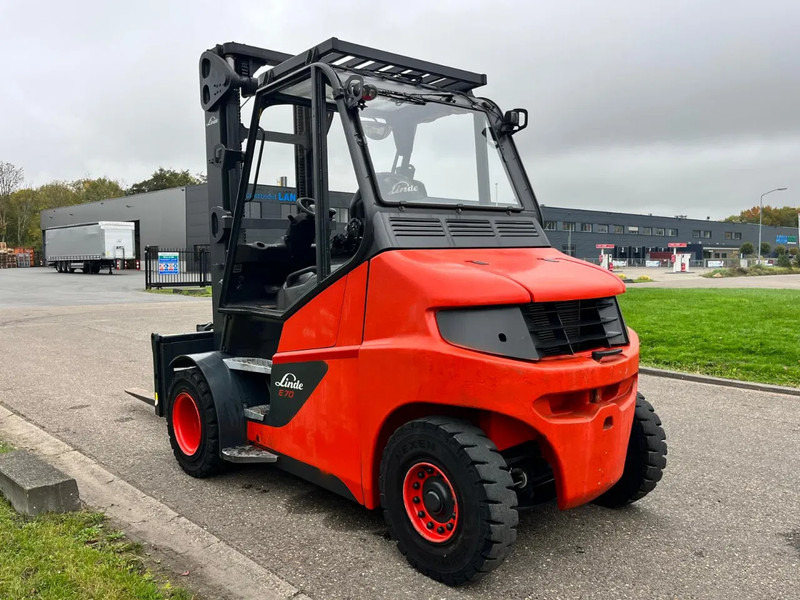 Linde E70-01 - Electric forklift: picture 5 Linde E70-01 - Electric forklift: picture 5