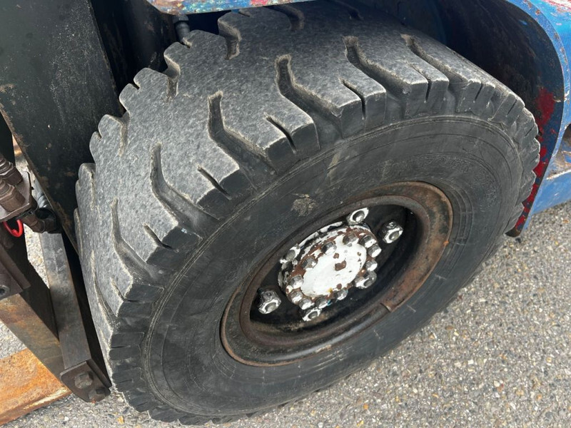 Diesel forklift Mitsubishi FD40: picture 11